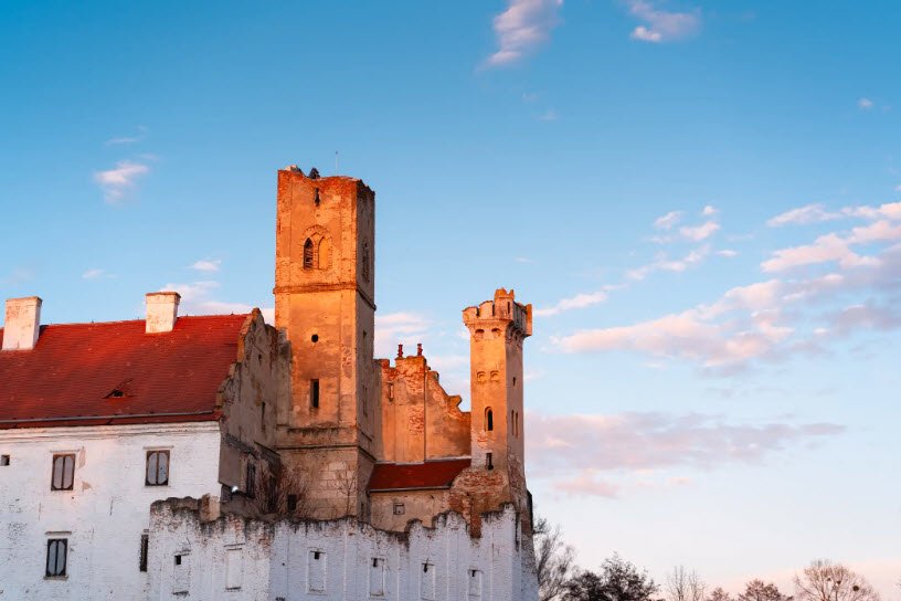 Castle Ruins Pustý Zámek, Dubá, Czech Republic (Czechia)